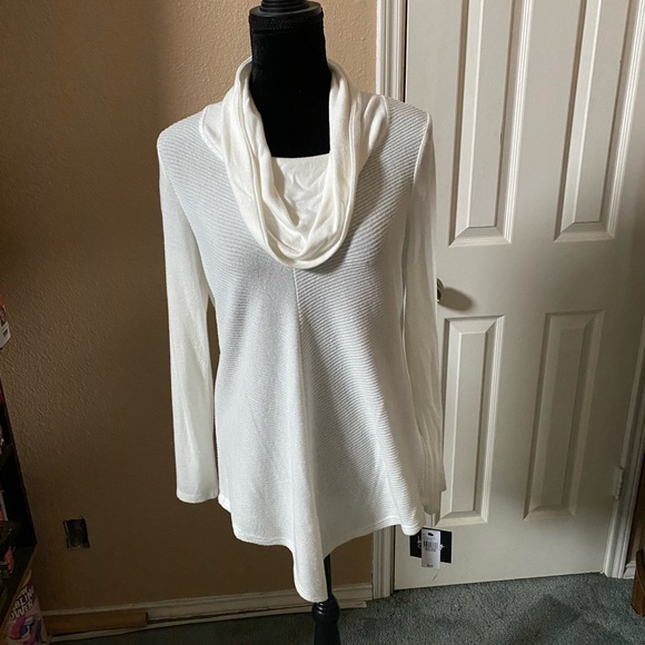 By & By sweater with cowls neck new with tags - Picture 1 of 5
